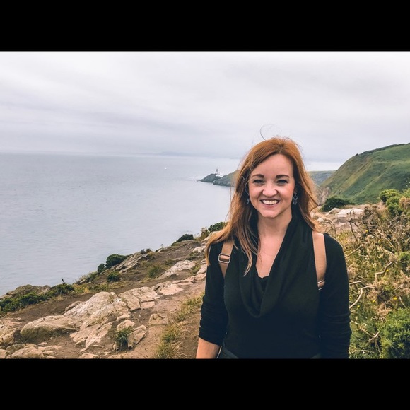 Meet your Posher, Kelli - Picture 1 of 1